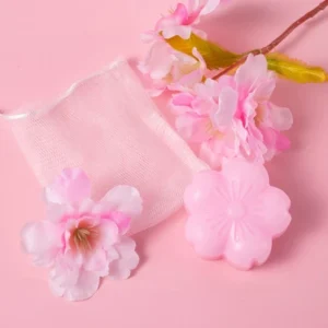 สบู่ LAIKOU Japan Sakura Clean พร้อมตาข่ายตีฟอง